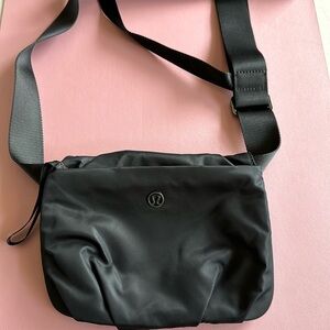 Lululemon mat carrier with zip pouch